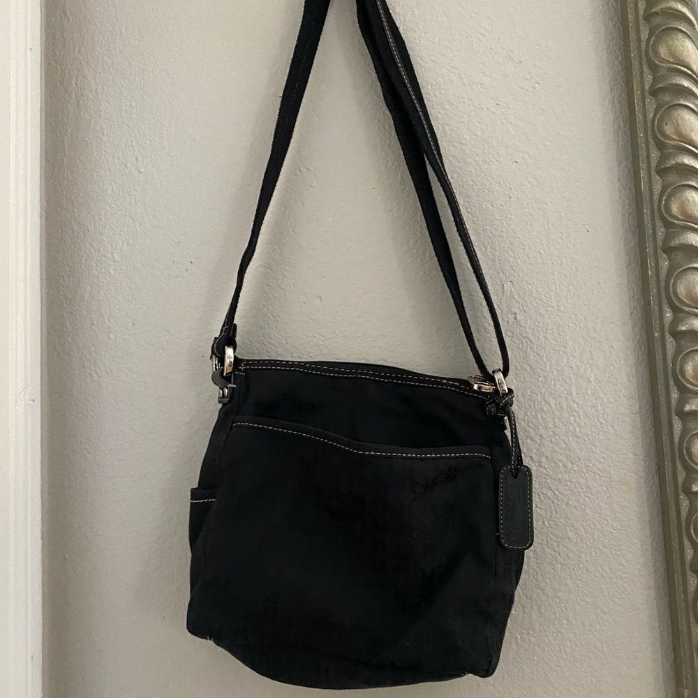 Fossil Black Crossbody Bag with Silver Accents - Picture 4 of 7
